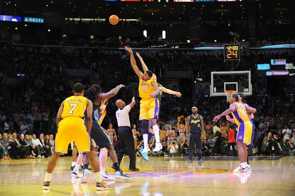 在比赛初期 在比赛初期