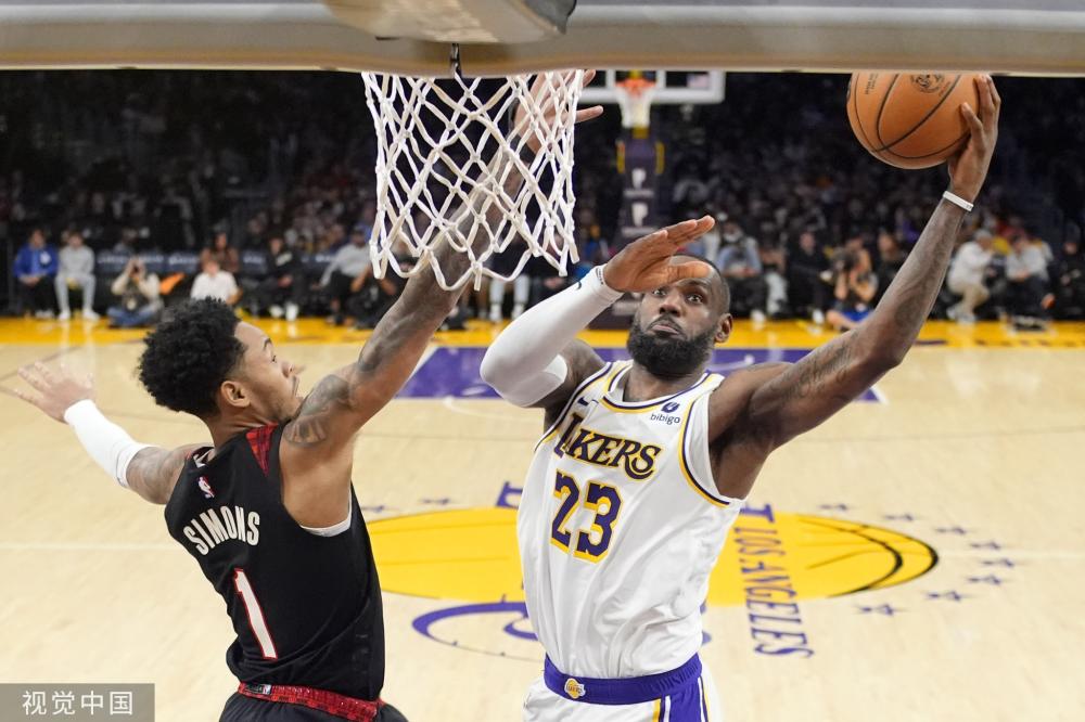 随着比赛的 随着比赛的