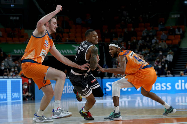 而忠诚的粉 而忠诚的粉